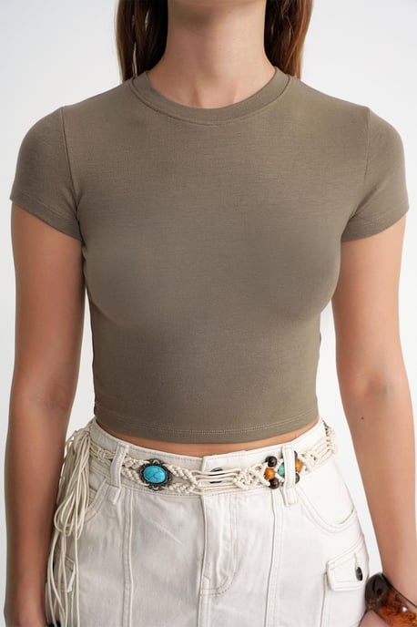 Tailliertes Crop-Strick-T-Shirt - Image 5
