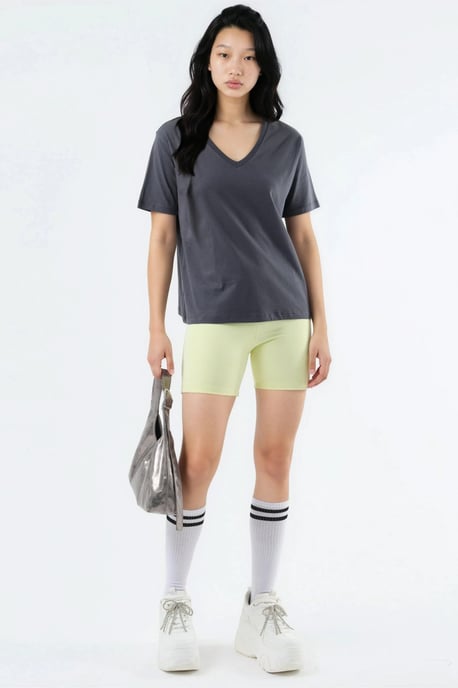V-Ausschnitt Unifarben Strick-T-Shirt - Image 5