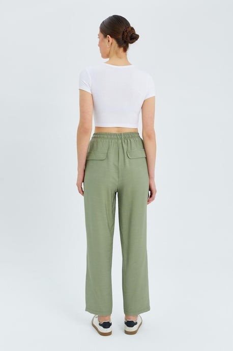 Hochtaillierte Karottenhose mit Kordelzugbund - Image 6