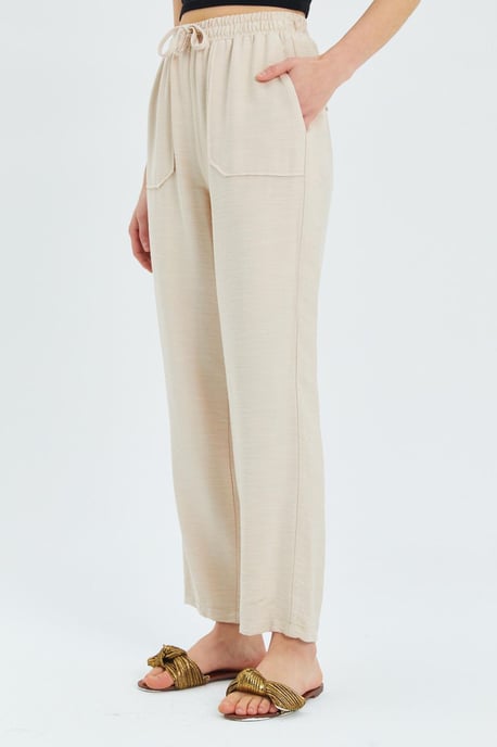 Hoch taillierte Karottenhose mit Kordelzugbund - Image 5
