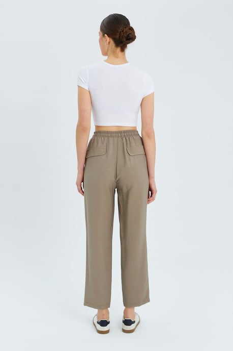 Hochtaillierte Karottenhose mit Kordelzugbund - Image 6