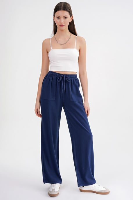 Hochtaillierte gerade Baumwollhose mit Bindegürtel - Image 3