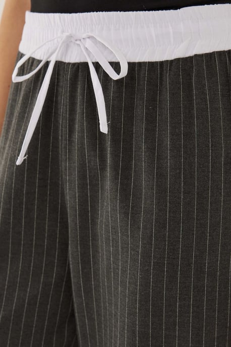 Elastische Hosen mit Streifen - Image 5