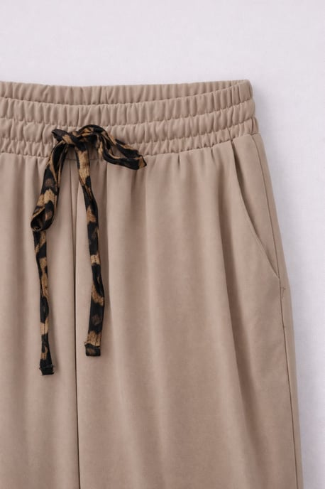Hose mit elastischem Bund und Zigarettenbeinform - Image 2