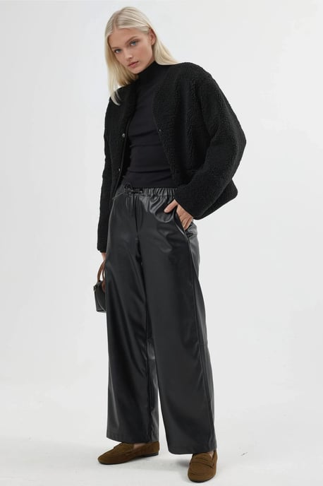 Hüfthoches Kunstlederhose mit Kordelzug - Image 4