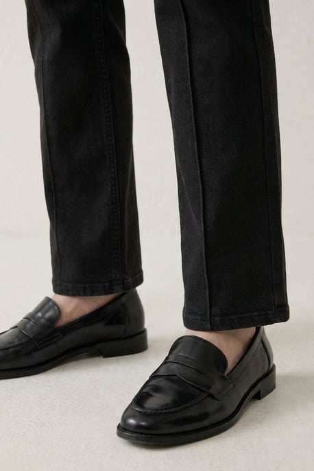 Hoch geschnittene Straight-Leg-Denim-Hose mit Taschen - Image 6
