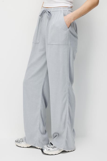 Hochtaillierte gerade Baumwollhose mit Bindegürtel - Image 2