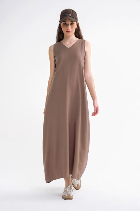 Ärmelloses Maxi-Kleid mit V-Ausschnitt und Taschen - Image 5