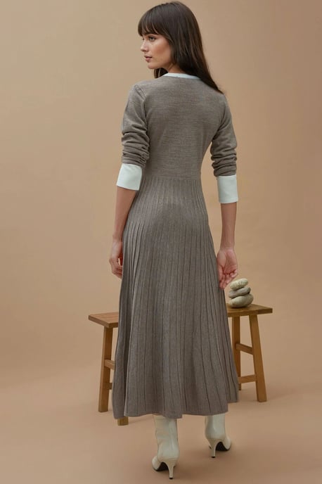 Strukturiertes Strick-Maxi-Kleid - Image 5