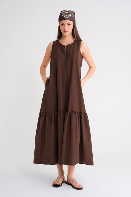 Maxikleid mit Kragen und Rüschendetails - Image 3