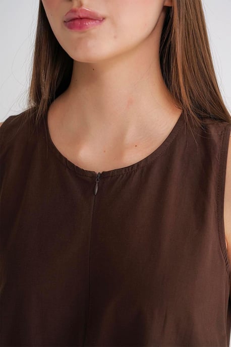 Maxikleid mit Kragen und Rüschendetails - Image 5