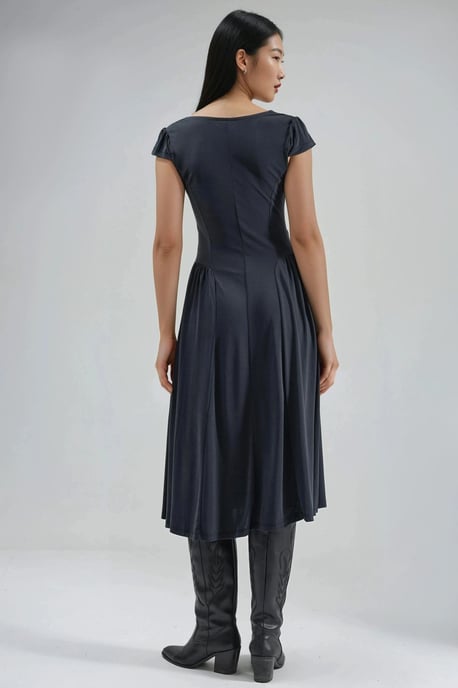 Eingeschnittenes Strick-Midikleid - Image 2