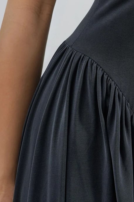 Eingeschnittenes Strick-Midikleid - Image 3