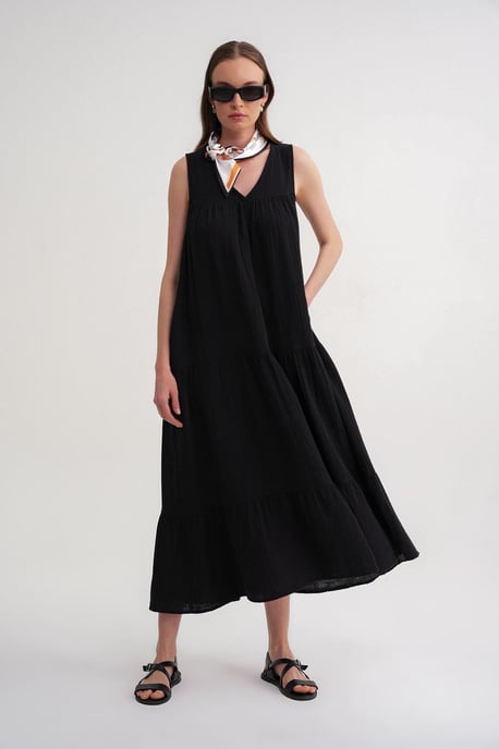 Ärmelloses V-Ausschnitt-Mull-Midi-Kleid mit Taschen - Image 5