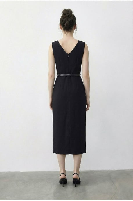 Tailliertes Midi-Bleistiftkleid mit Bootsausschnitt - Image 5