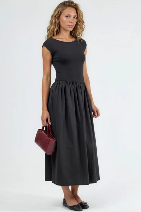 Lässiges Midi-Kleid mit Rundhalsausschnitt - Image 2