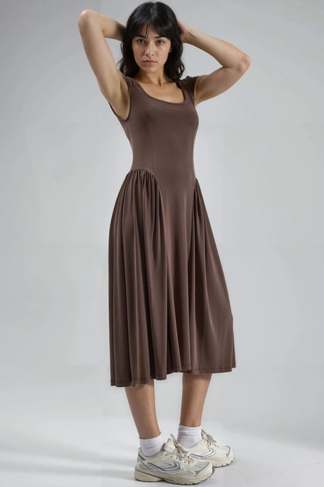 Eingearbeitetes Strick-Midi-Kleid - Image 4