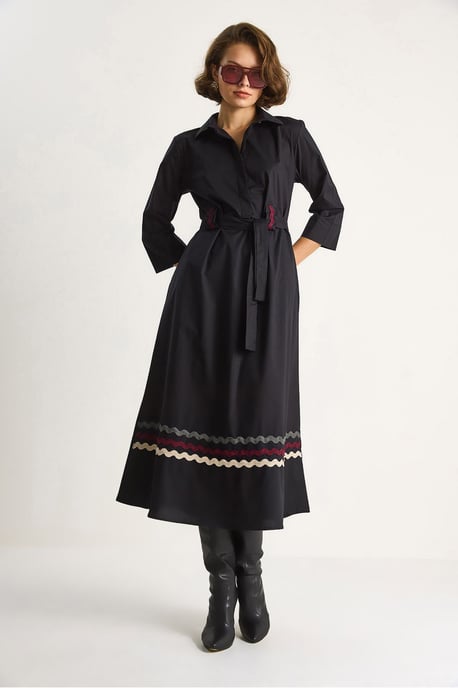 Gesticktes Midi-Kleid - Image 2