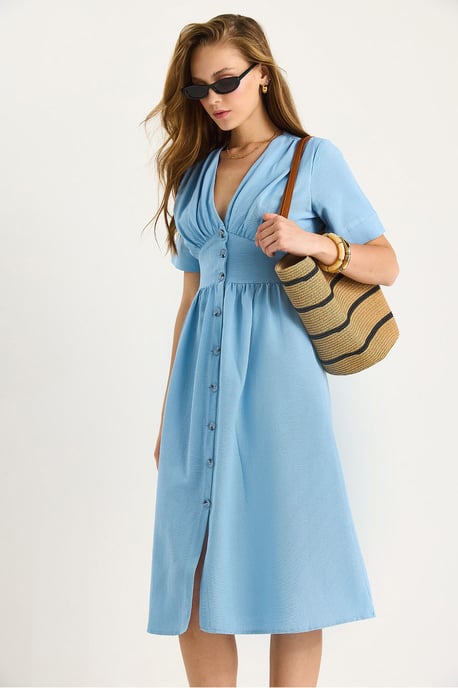 V-Ausschnitt Midi-Hemd-Kleid mit Knöpfen - Image 4