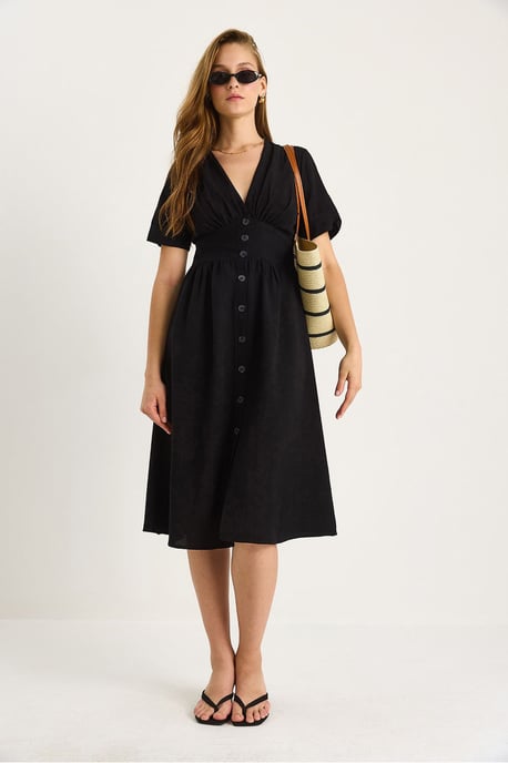V-Ausschnitt Midi-Hemd-Kleid mit Knöpfen - Image 2