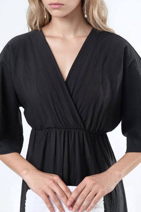 V-Ausschnitt Midikleid mit Wickeloptik und drei Viertelärmeln - Image 4