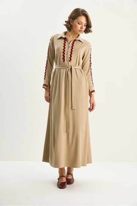 Knopf-Detail A-Linien Midi-Kleid mit Bindeband - Image 4