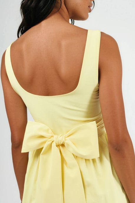 Midi-Kleid mit quadratischem Kragen und Schleifendetail - Image 4