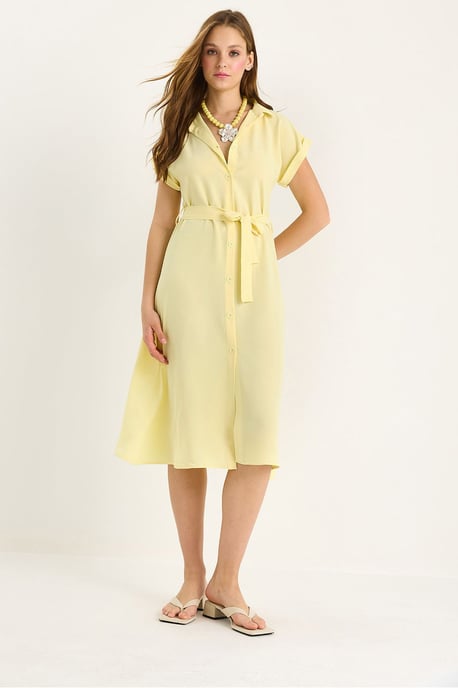 V-Ausschnitt Midi-Kleid mit Knopf und Bindebanddetails - Image 2