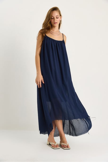 Einfarbiges Midi-Kleid aus Musselin mit Trägern und transparentem Saum - Image 2
