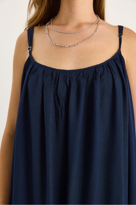 Einfarbiges Midi-Kleid aus Musselin mit Trägern und transparentem Saum - Image 6