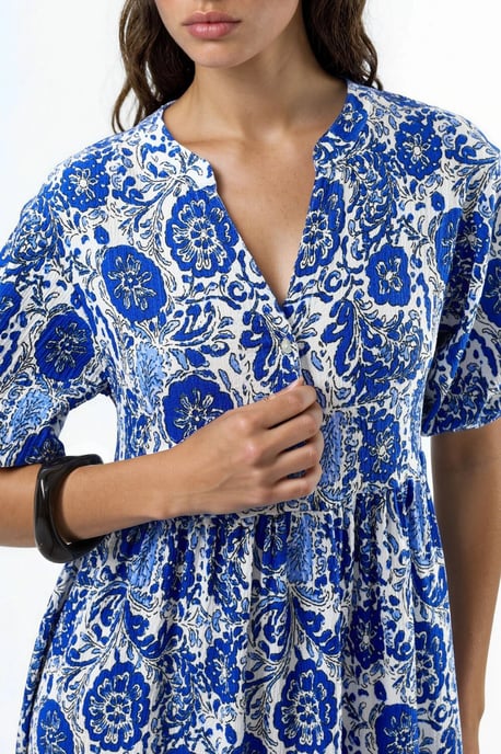 Blumiges Krepp-Midikleid mit Dreiviertelärmeln - Image 4