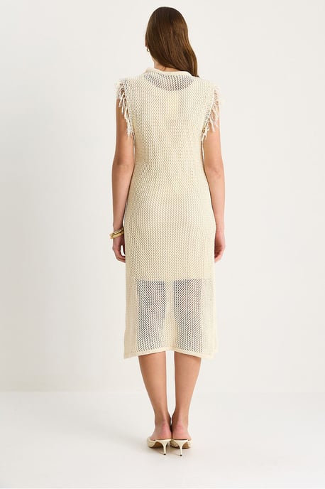 Midi-Kleid mit strukturiertem Stoff und Rüschendetails - Image 5