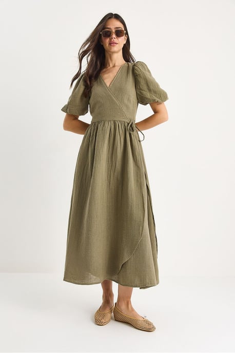 Strukturiertes V-Ausschnitt Midikleid mit Wickelverschluss - Image 3