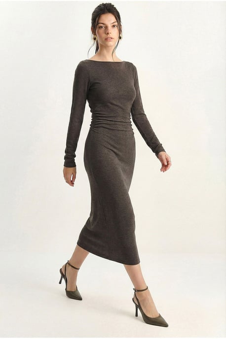 Boot-Ausschnitt Körperbetontes Midi-Kleid mit Drapierung - Image 3