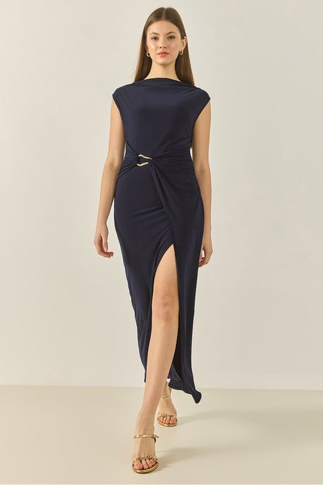 Kleid mit Rundhalsausschnitt und Schlitz in Midi-Länge - Image 1