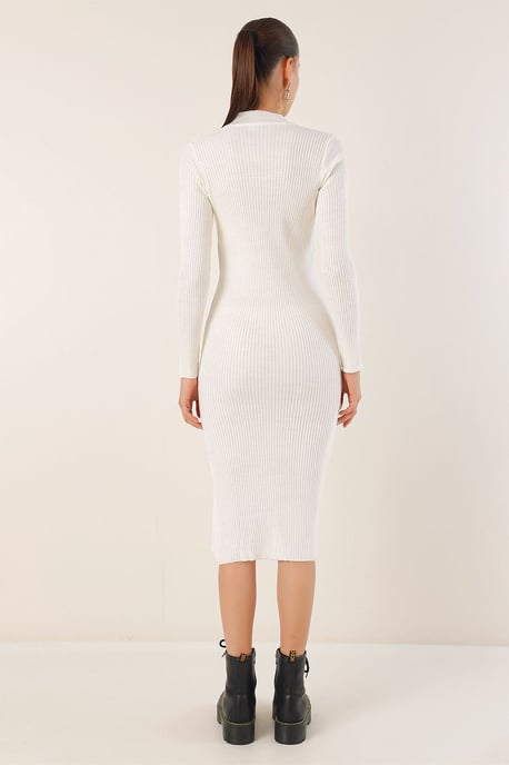 Strickkleid mit Rundhalsausschnitt - Image 6