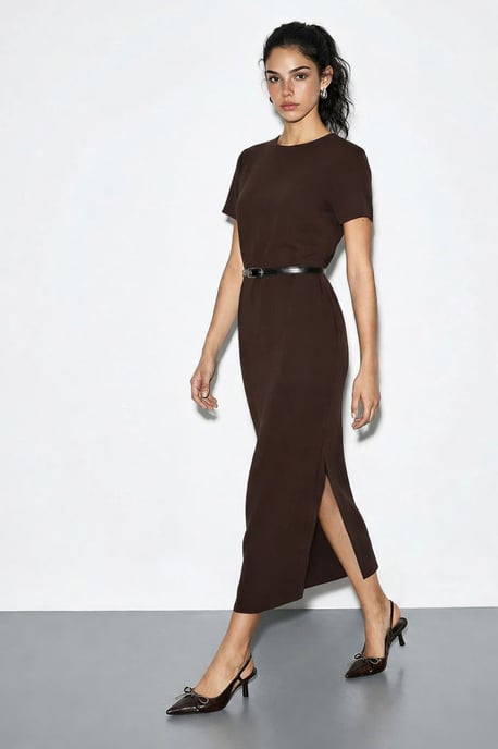 Gürteldress mit Rundhalsausschnitt - Image 1