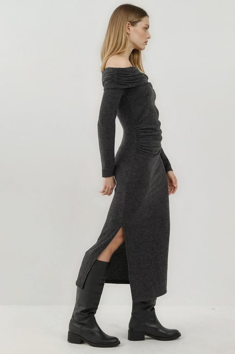 Texturiertes miederloses Midi-Kleid mit Schlitz - Image 2
