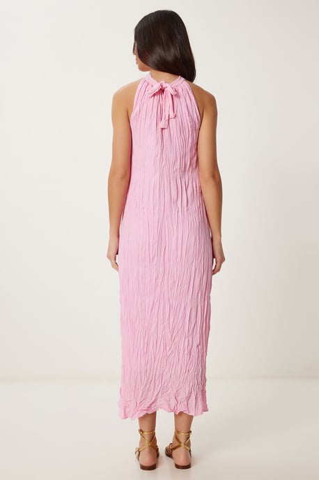 Strukturiertes Midikleid mit Halterneck-Kragen - Image 4