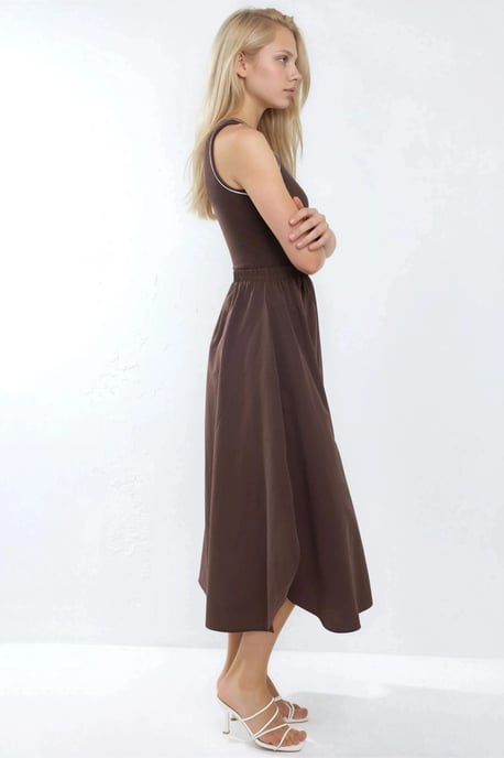 Ärmelloses Midi-Kleid mit Rundhalsauschnitt - Image 3