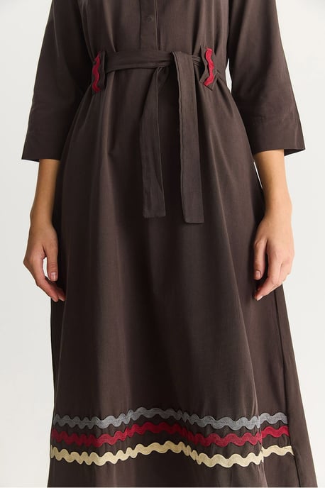 Besticktes Midi-Kleid - Image 6