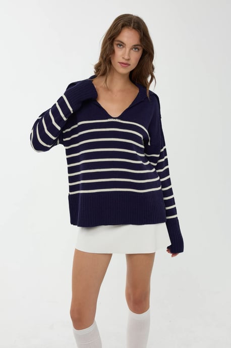Gestreifter V-Ausschnitt-Pullover - Image 2