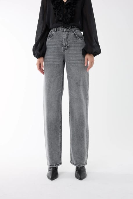 Gewaschene Gerade-Leg-Jeans - Image 5