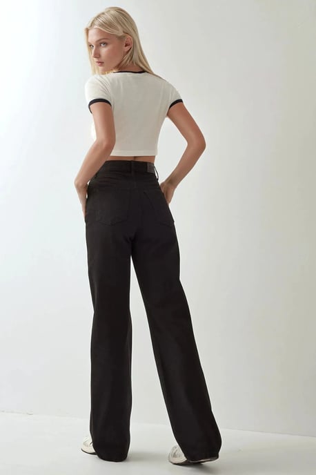 Gerade geschnittene Denim-Jeans - Image 4