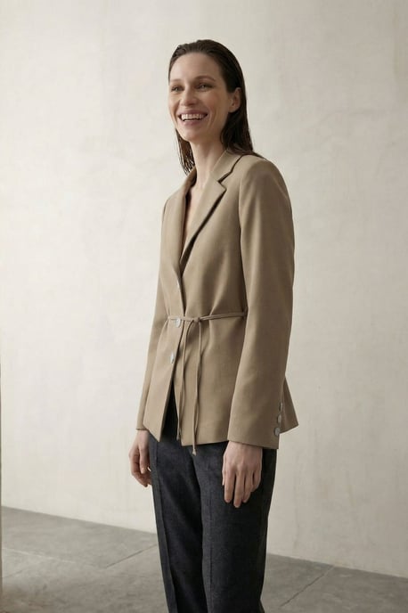 Blazerjacke mit Bindeband aus Krepp - Image 4