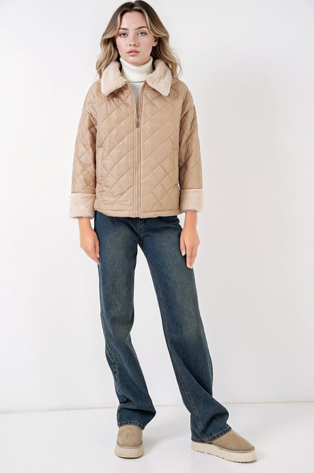 Texturierte Schalkragen-Puffjacke mit Kunstfell - Image 3