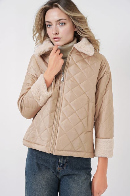 Texturierte Schalkragen-Puffjacke mit Kunstfell - Image 4