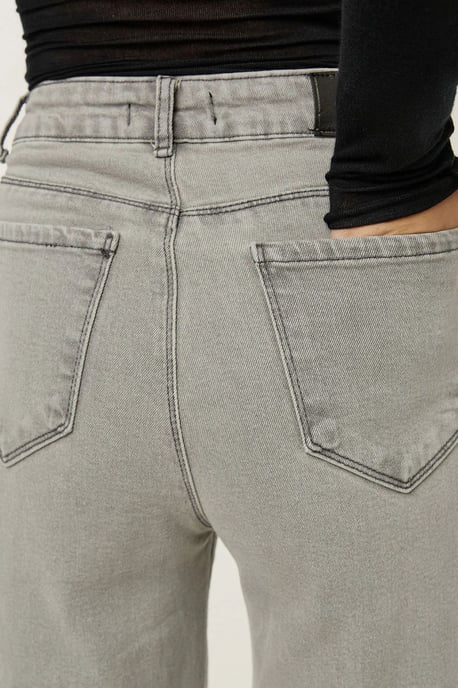 Hoch taillierte weit geschnittene Jeans - Image 5
