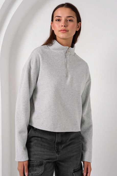 Lockerer Fit Crop-Pullover mit Reißverschlusskragen - Image 4
