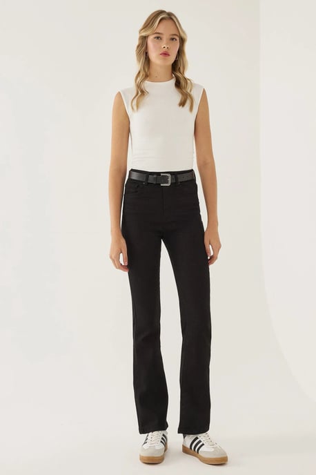 Normal geschnittene Flared Jeans - Image 1